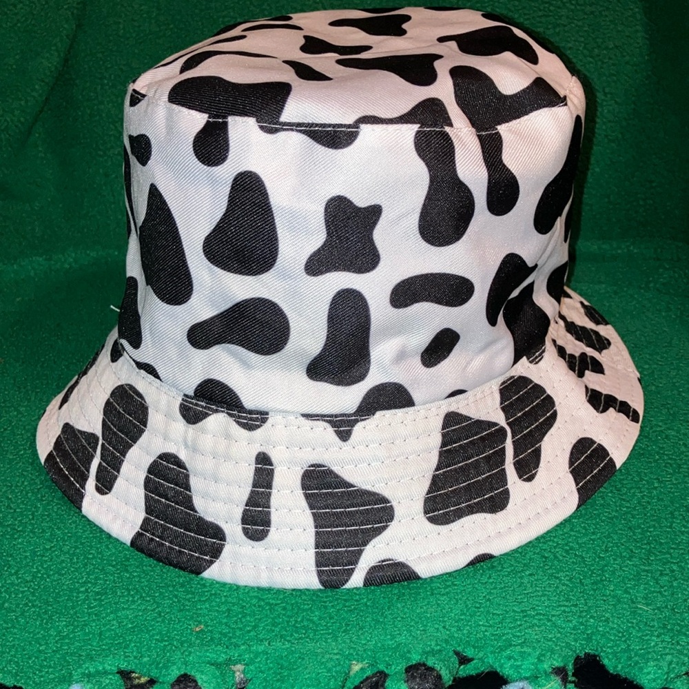 Amazon Reversable Cow Print Bucket Hat